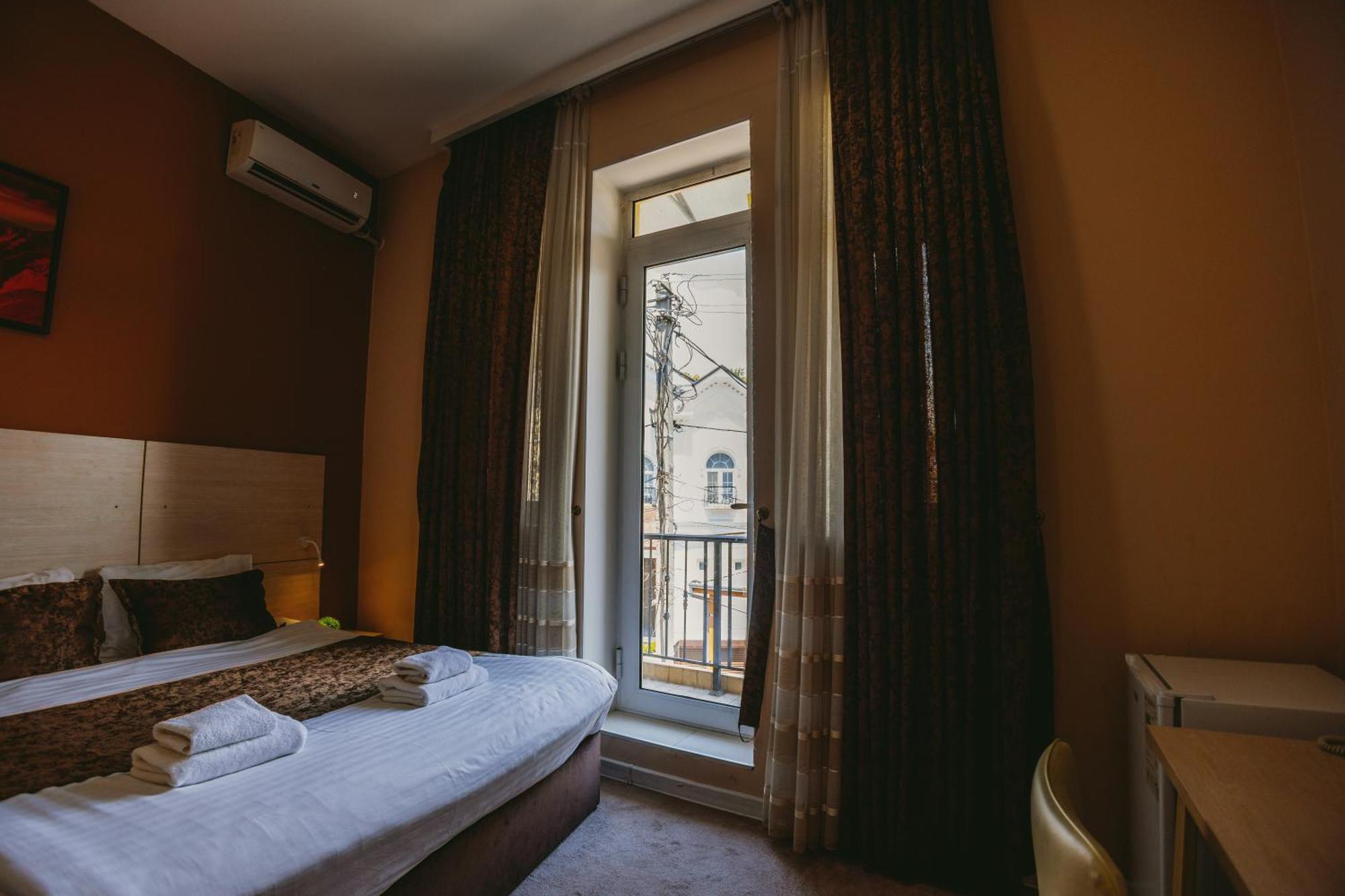 City Hotel Tashkent Ngoại thất bức ảnh