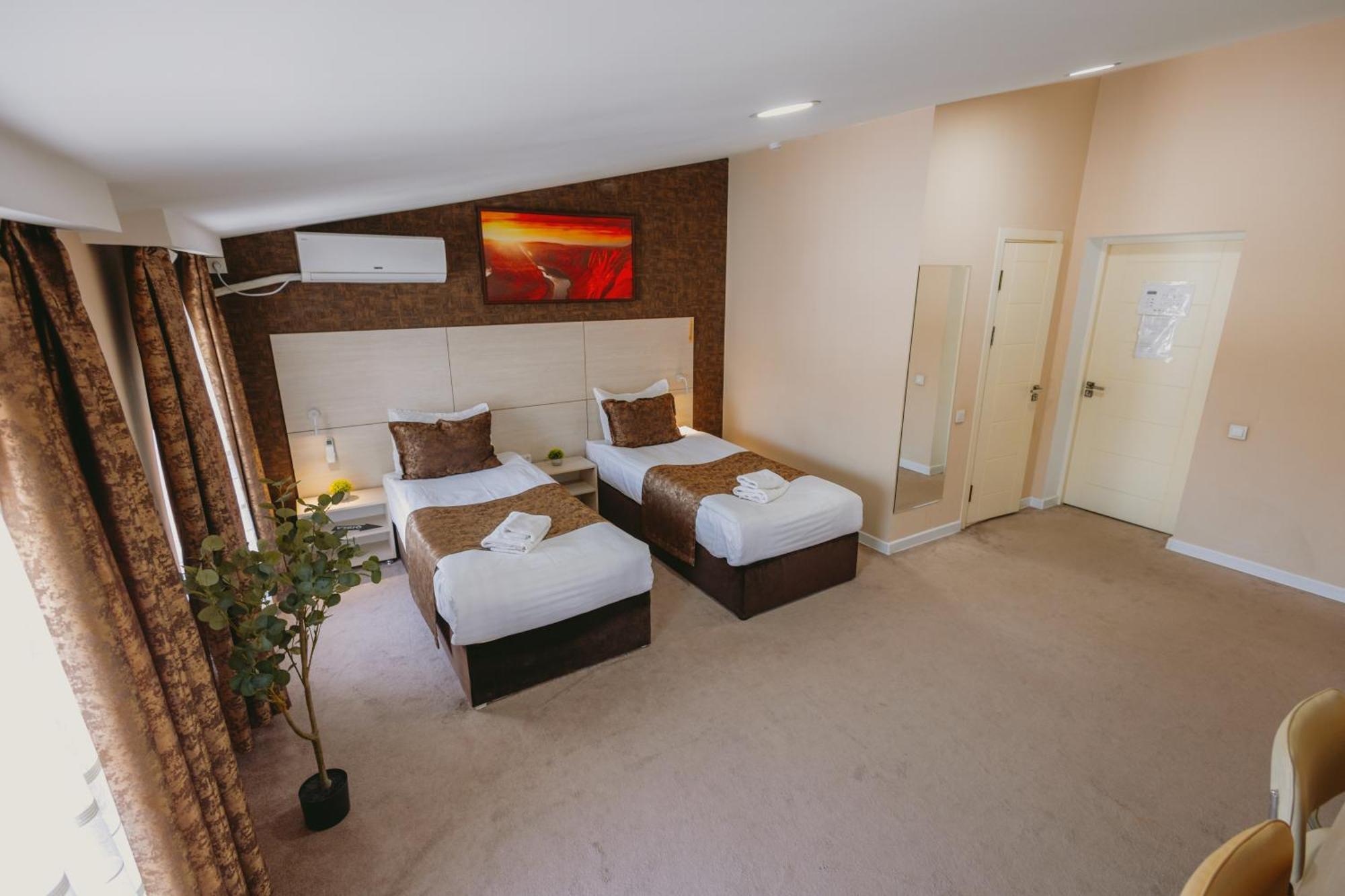 City Hotel Tashkent Ngoại thất bức ảnh