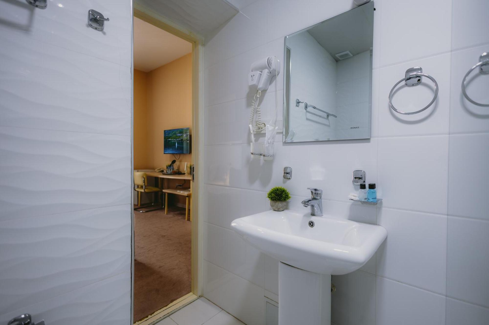 City Hotel Tashkent Ngoại thất bức ảnh