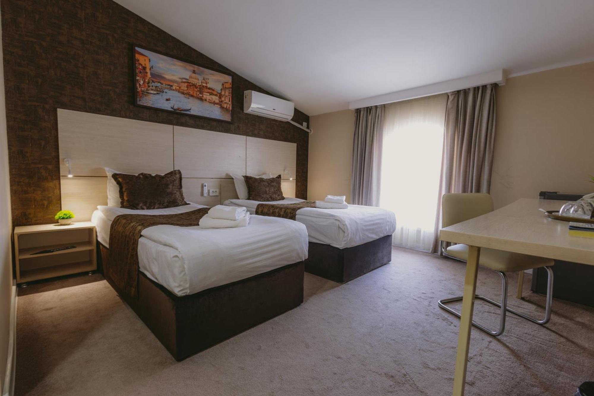 City Hotel Tashkent Ngoại thất bức ảnh